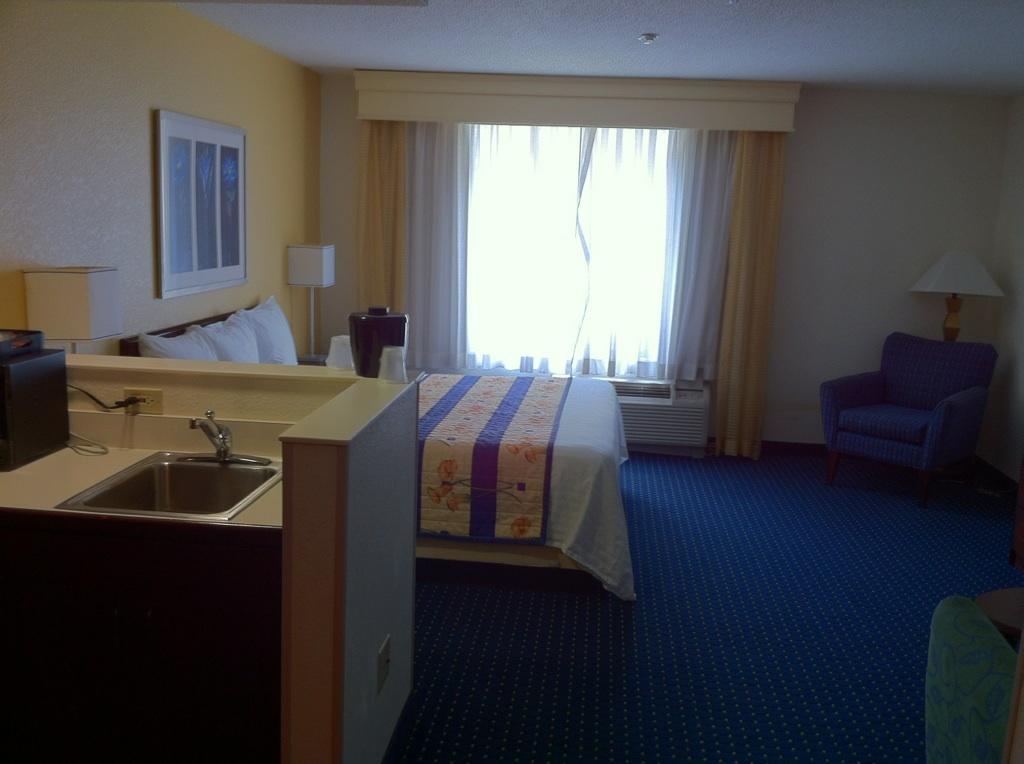 Studios And Suites 4 Less - Gum Road Chesapeake Quarto foto